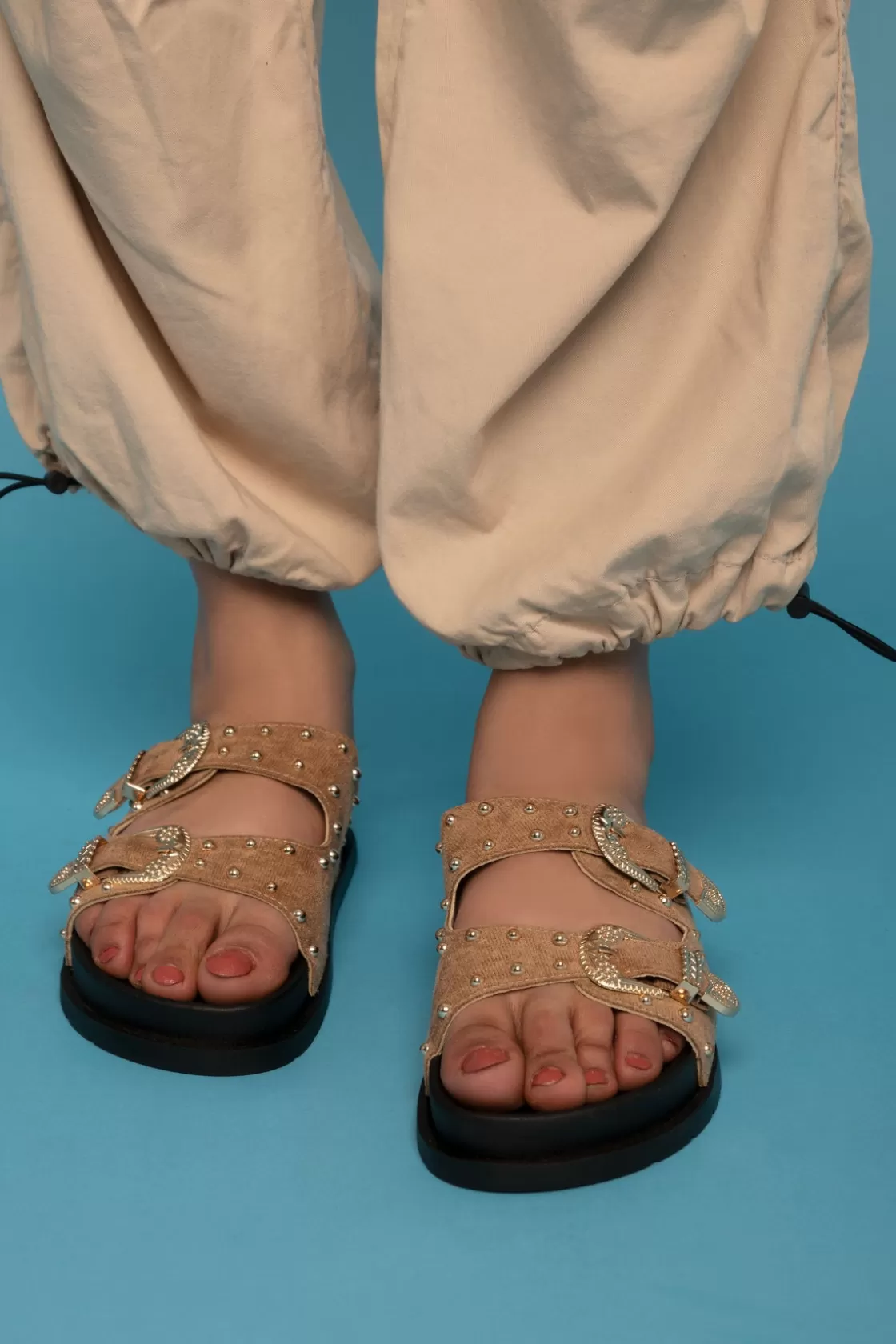 Sandals*BREE Vintage Charm Sandals - Camel